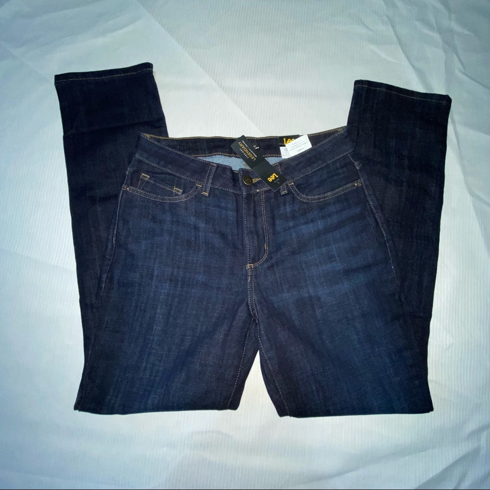 Lee Women's Legendary Regular Fit Straight Leg Jean